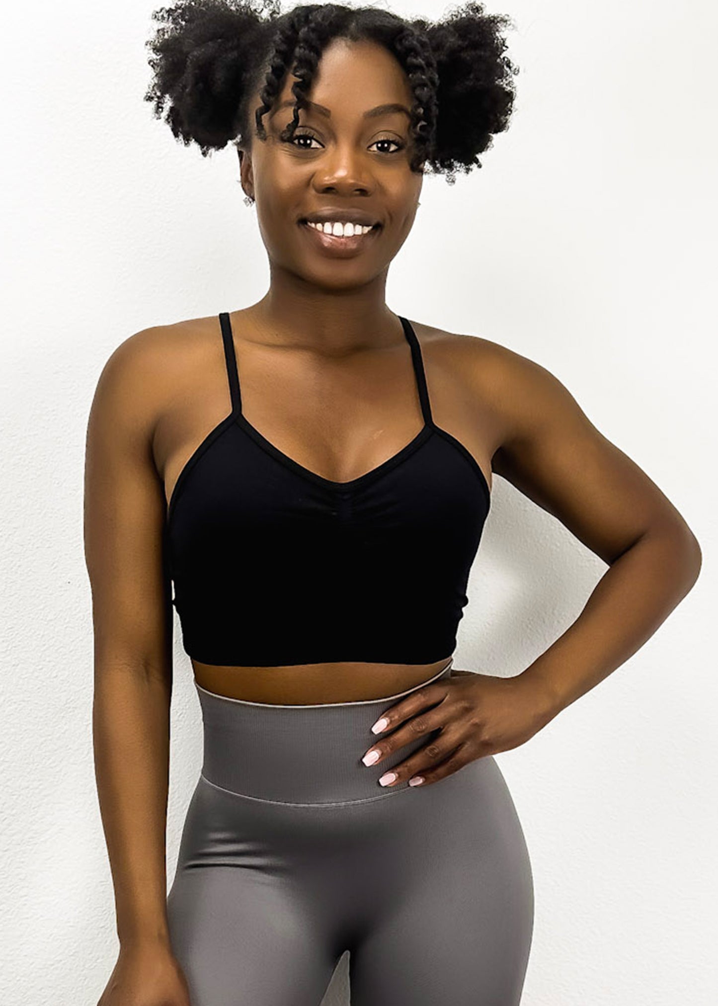 Sujetador deportivo clásico con escote redondo