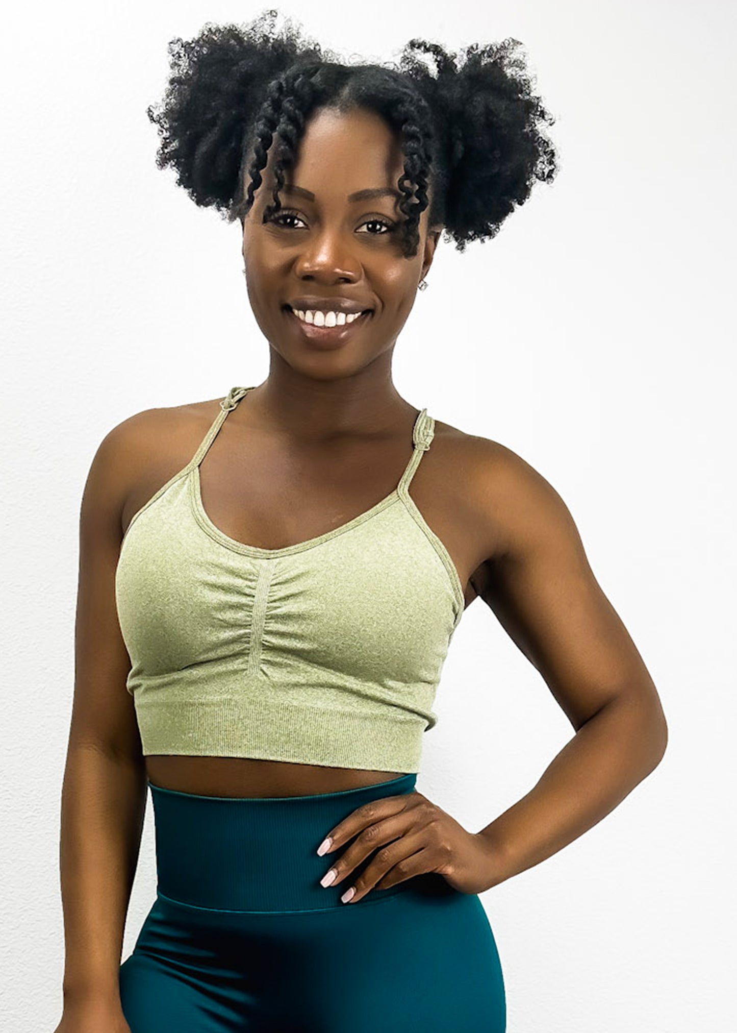 Sujetador deportivo clásico con escote redondo