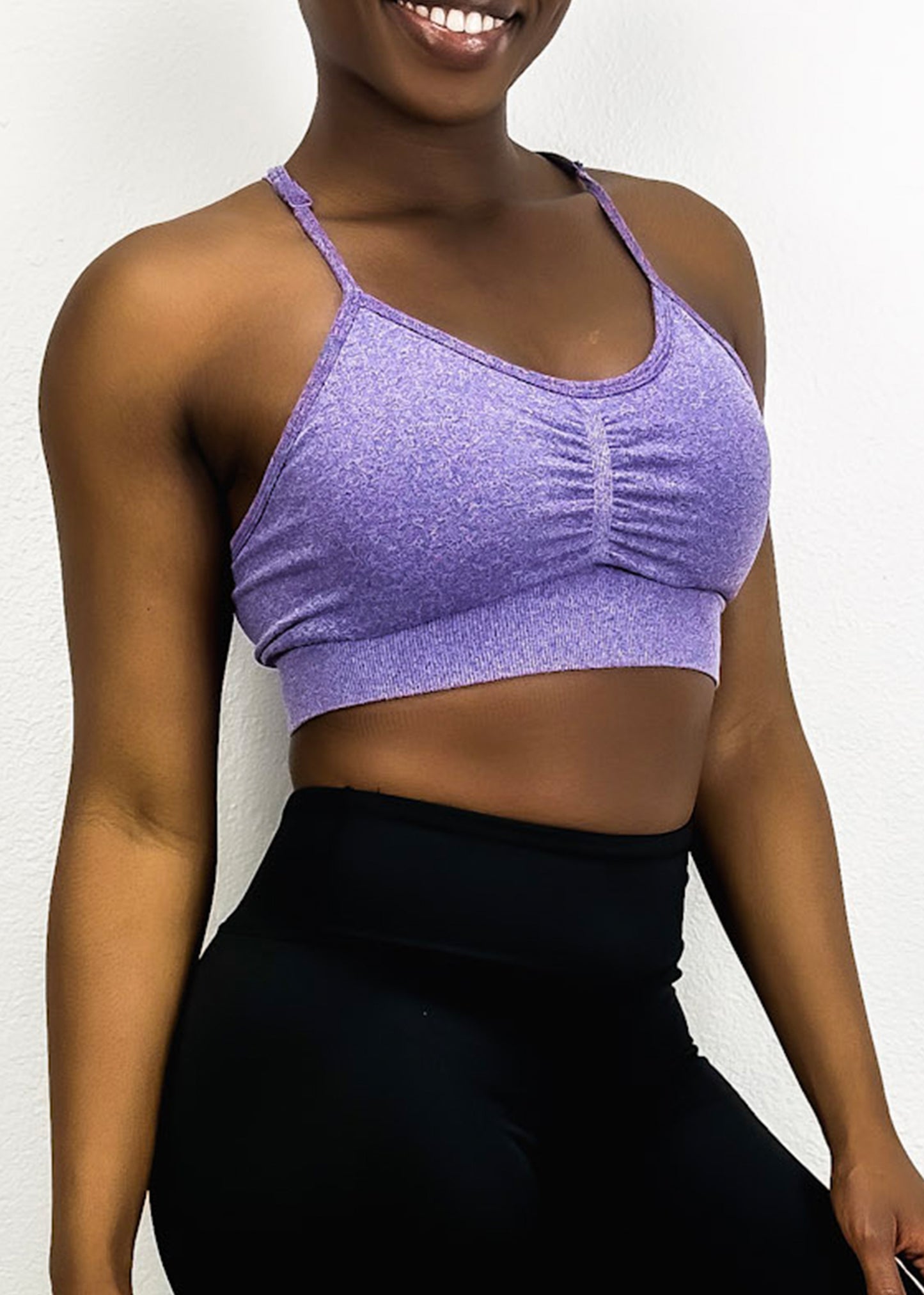 Sujetador deportivo clásico con escote redondo