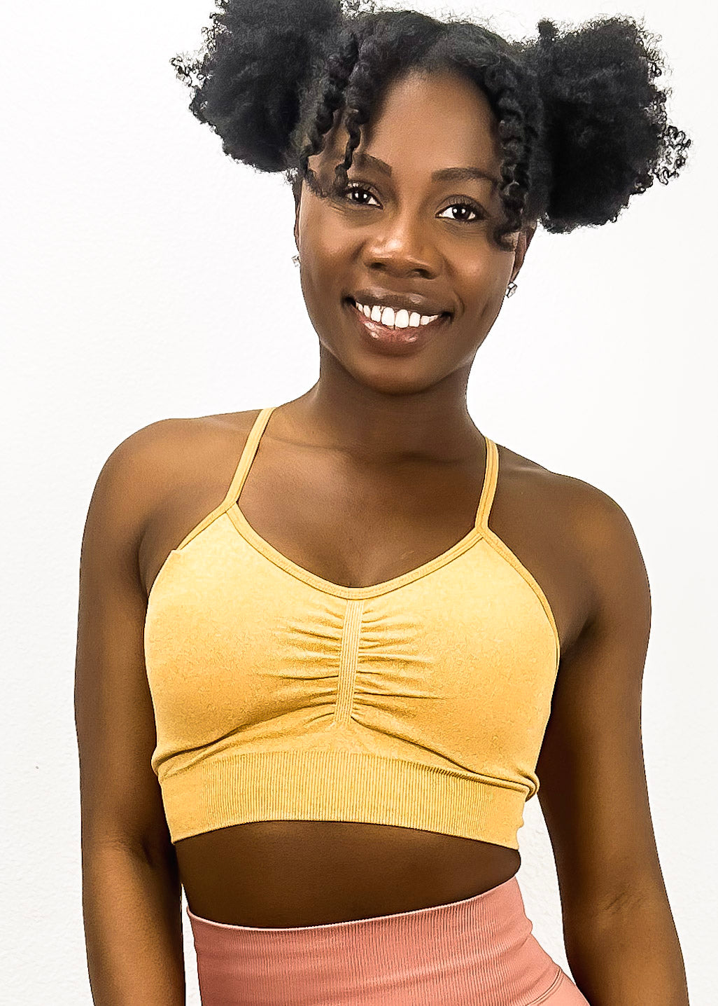 Sujetador deportivo clásico con escote redondo