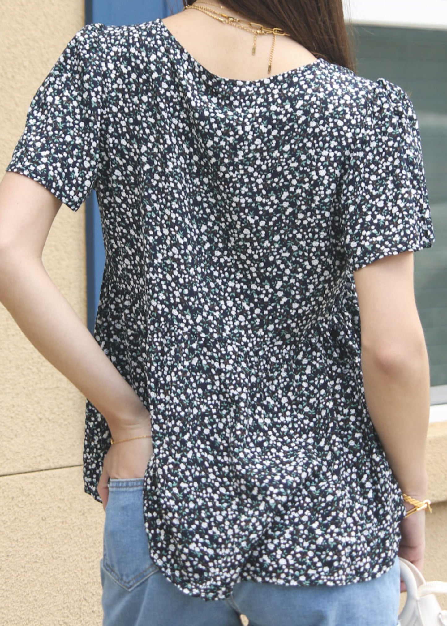 Blusa ligera con estampado floral