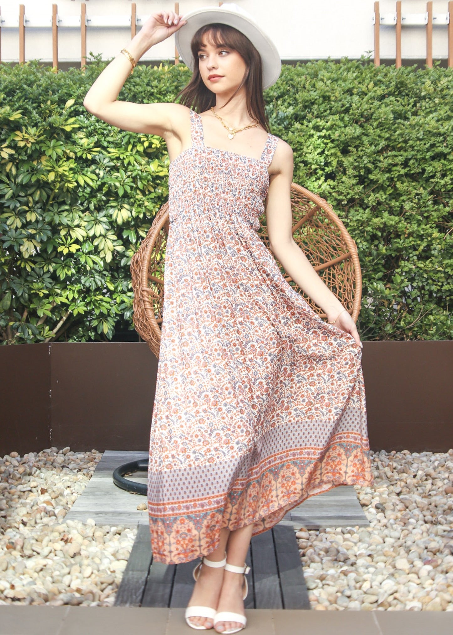 Vestido largo bohemio con escote cuadrado