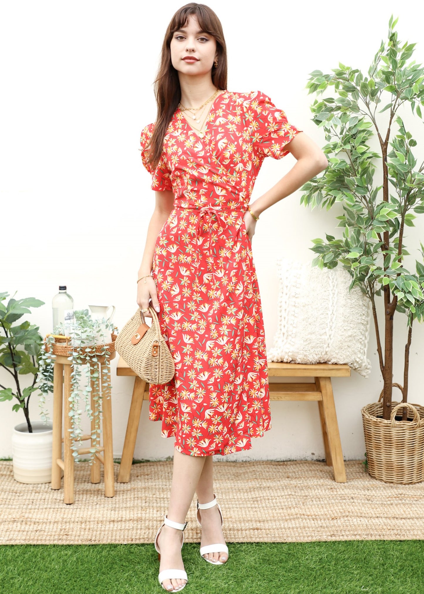 Vestido cruzado cruzado con estampado floral