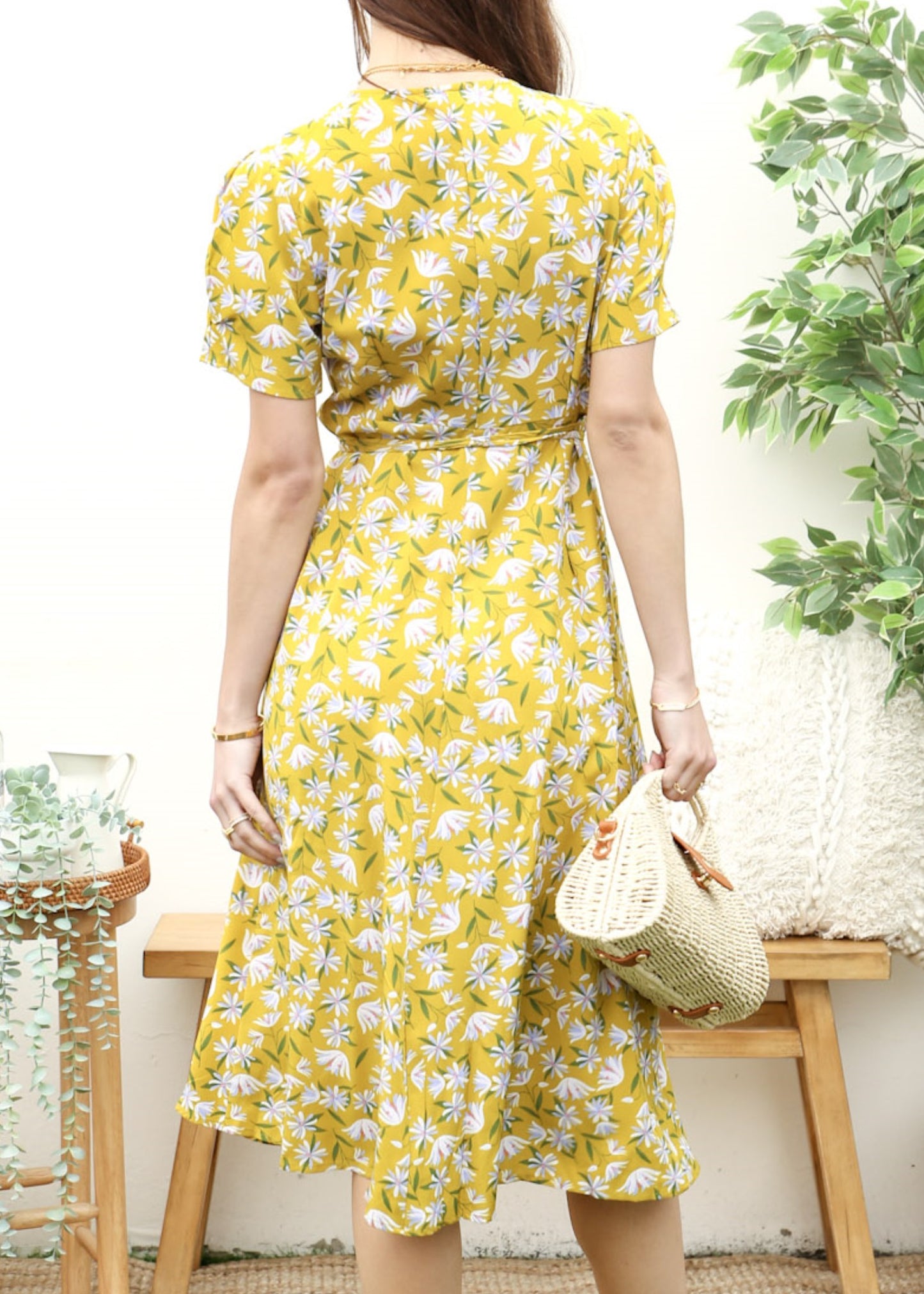Vestido cruzado cruzado con estampado floral