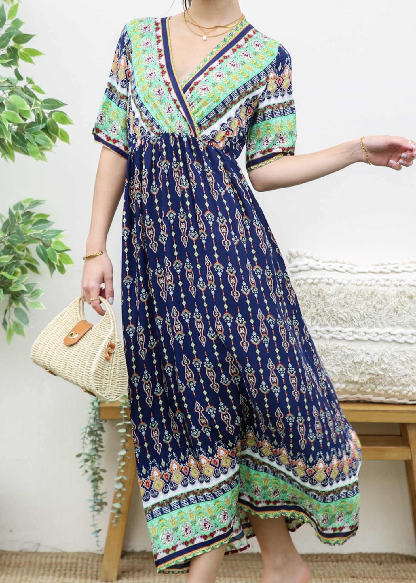 Vestido largo bohemio con escote cruzado