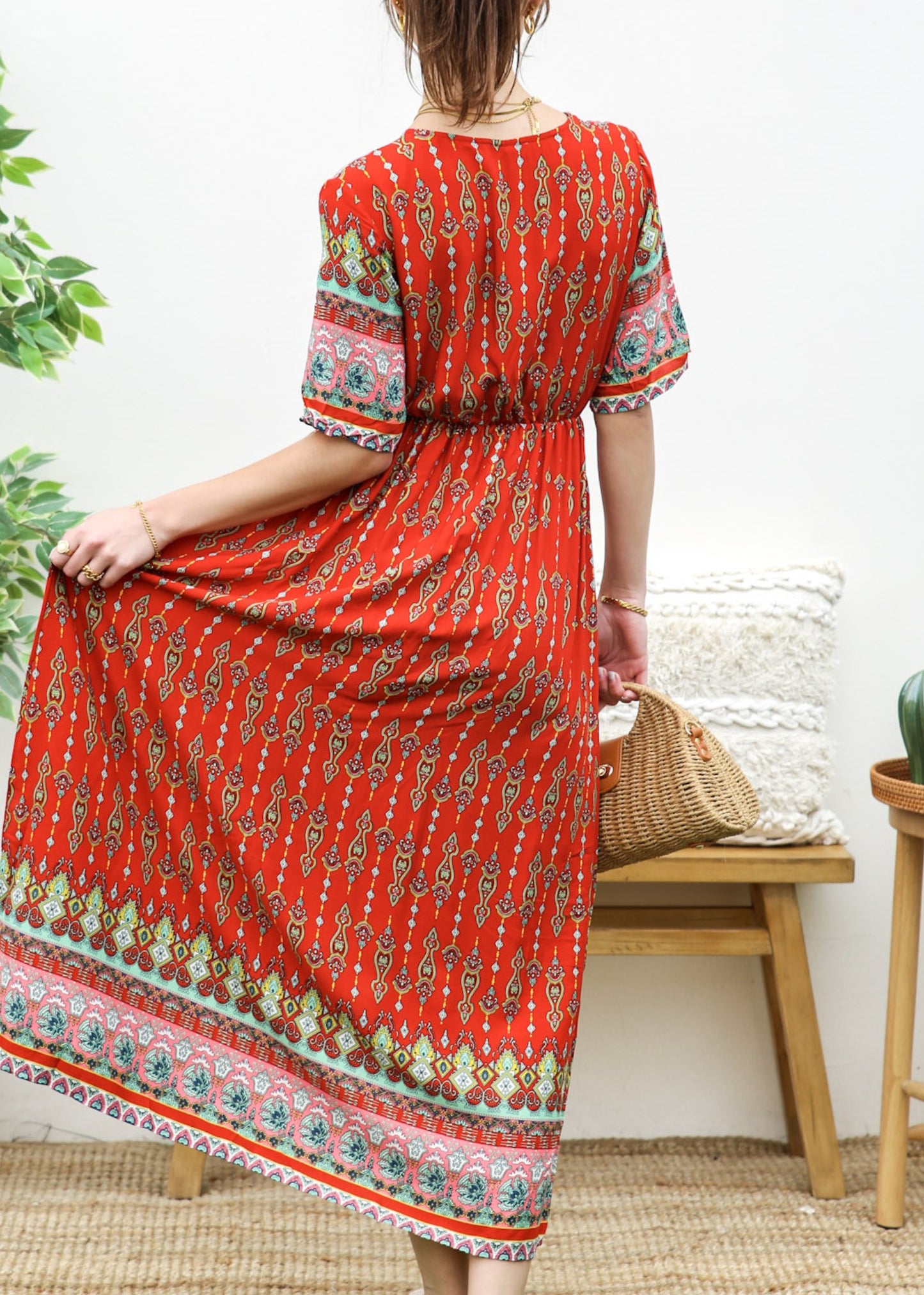 Vestido largo bohemio con escote cruzado