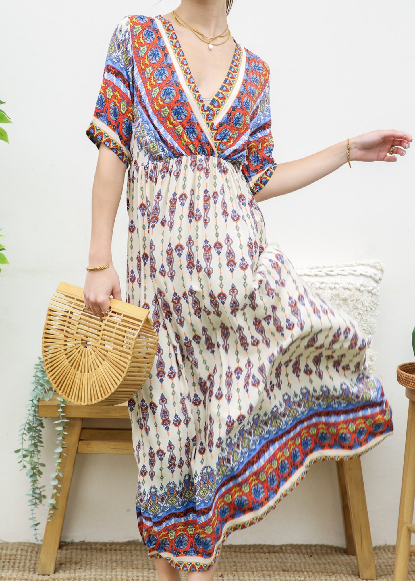 Vestido largo bohemio con escote cruzado