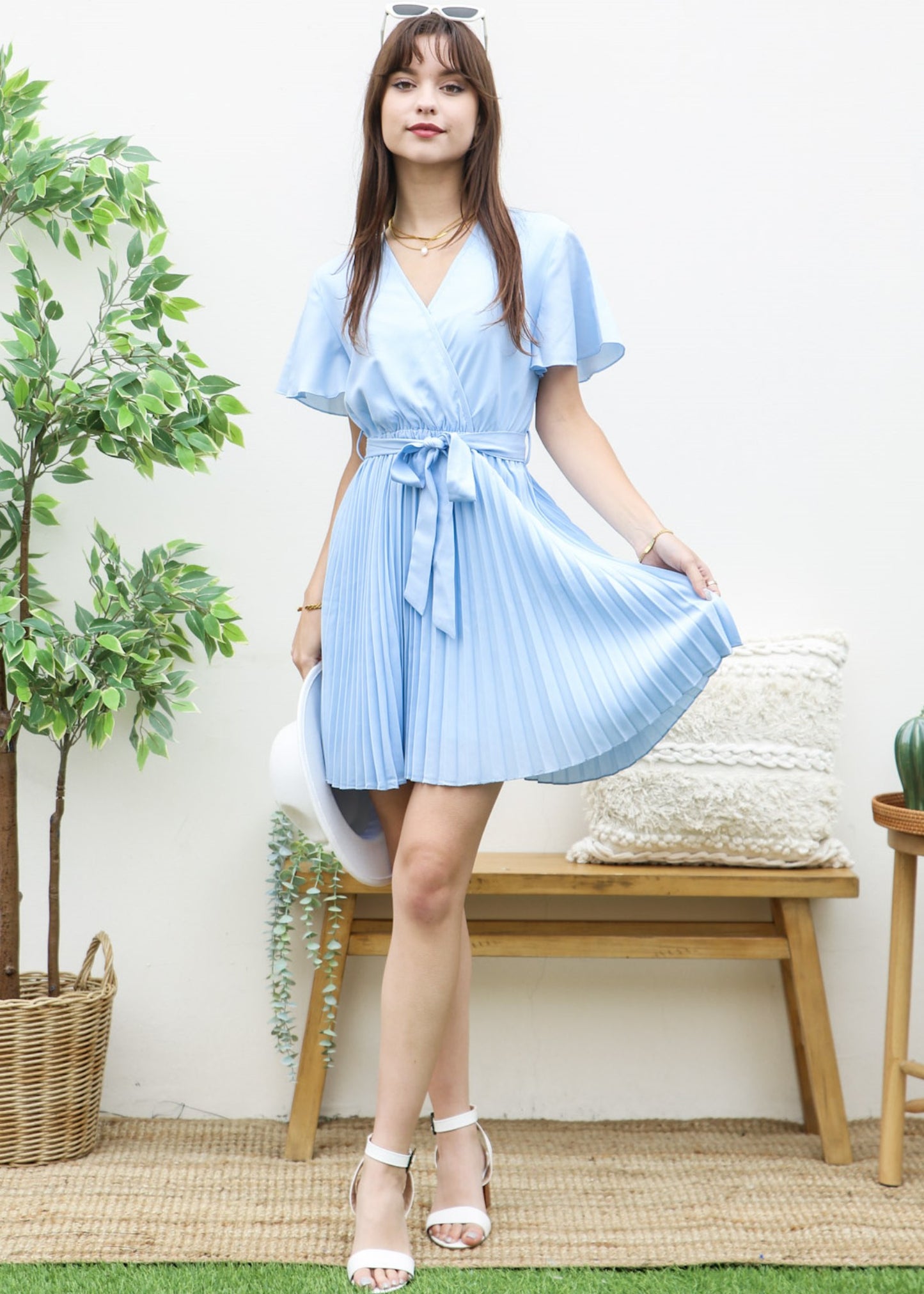 Classic Solid Color Pleated Dress