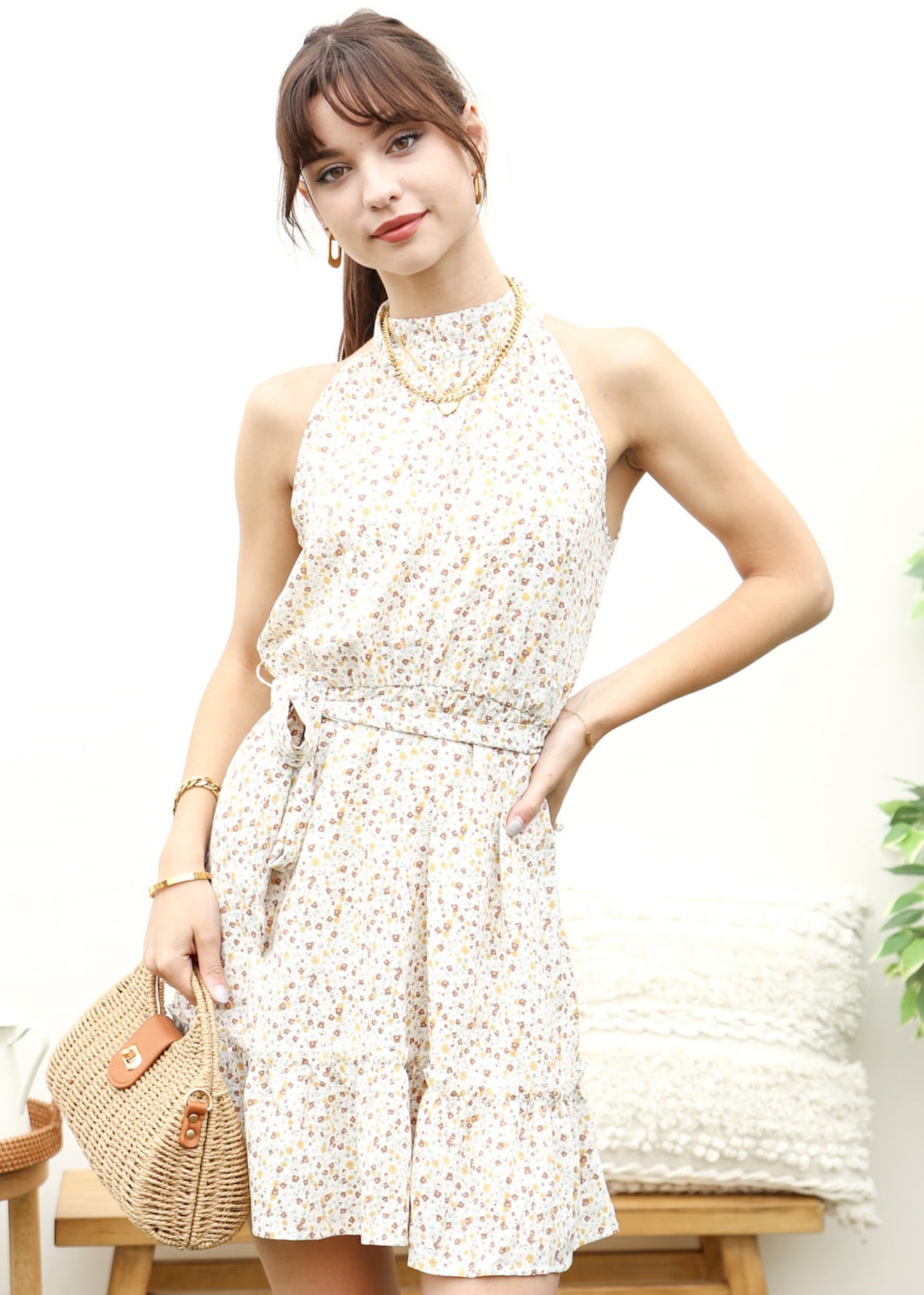 Vestido con escote en forma de cerradura y estampado floral