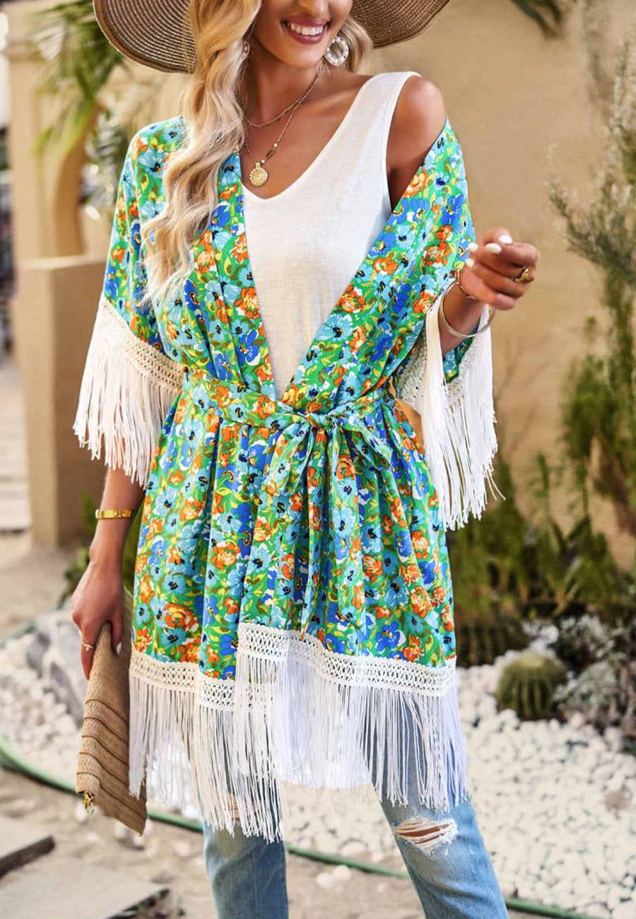 Kimono con borlas y estampado floral