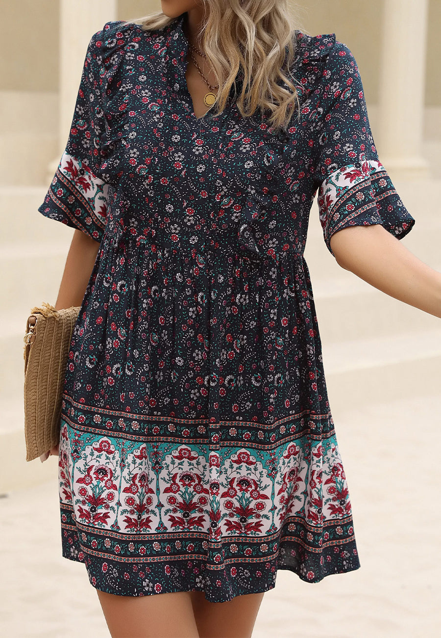 Vestido bohemio con estampado floral y volantes en la parte delantera