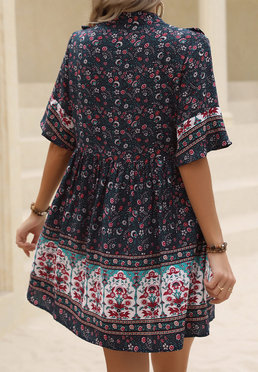 Vestido bohemio con estampado floral y volantes en la parte delantera