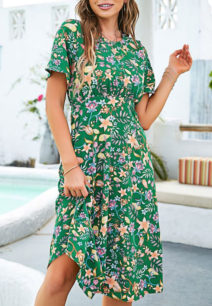 Vestido con estampado floral y cintura plisada