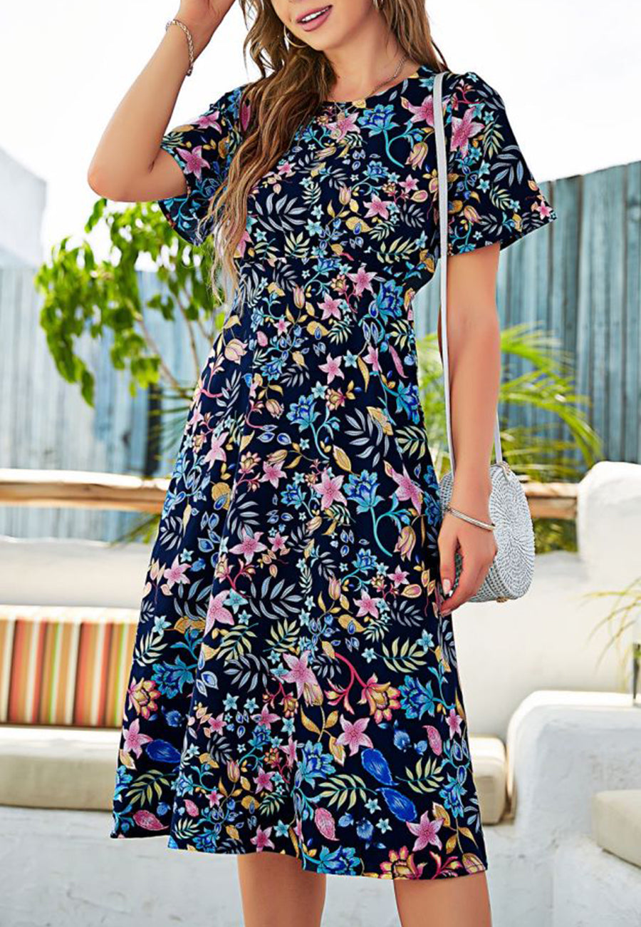 Vestido con estampado floral y cintura plisada