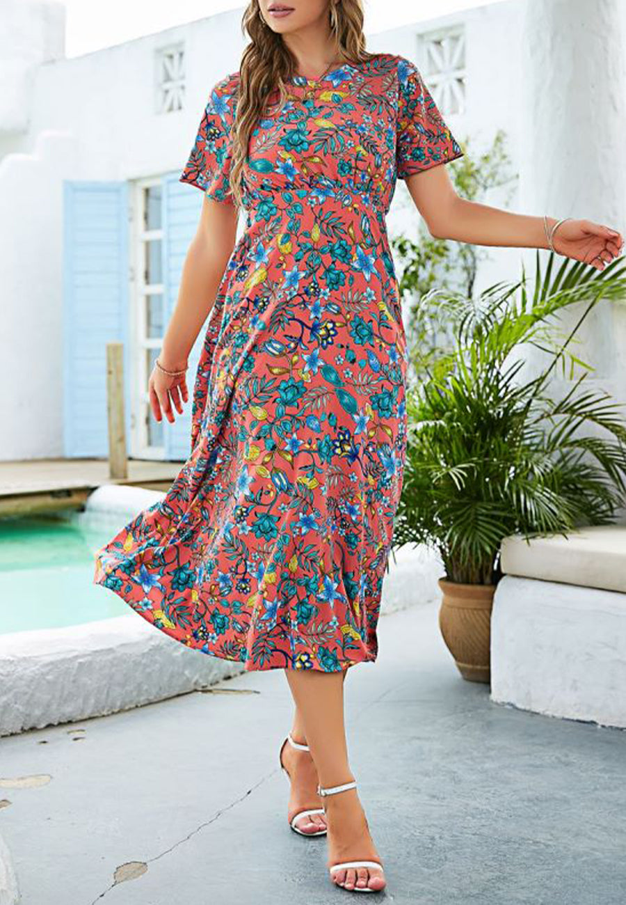 Vestido con estampado floral y cintura plisada