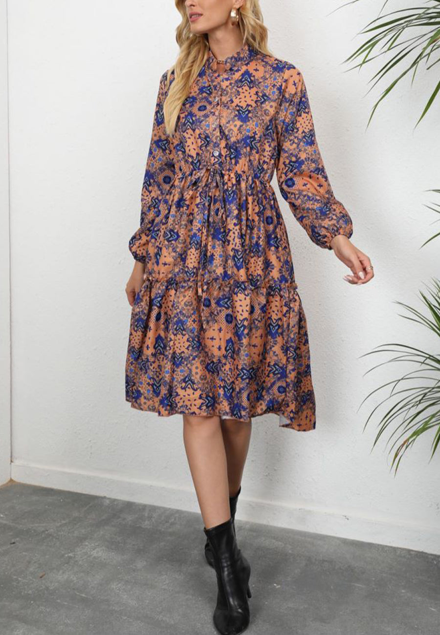 Vestido con cuello con volantes y estampado floral