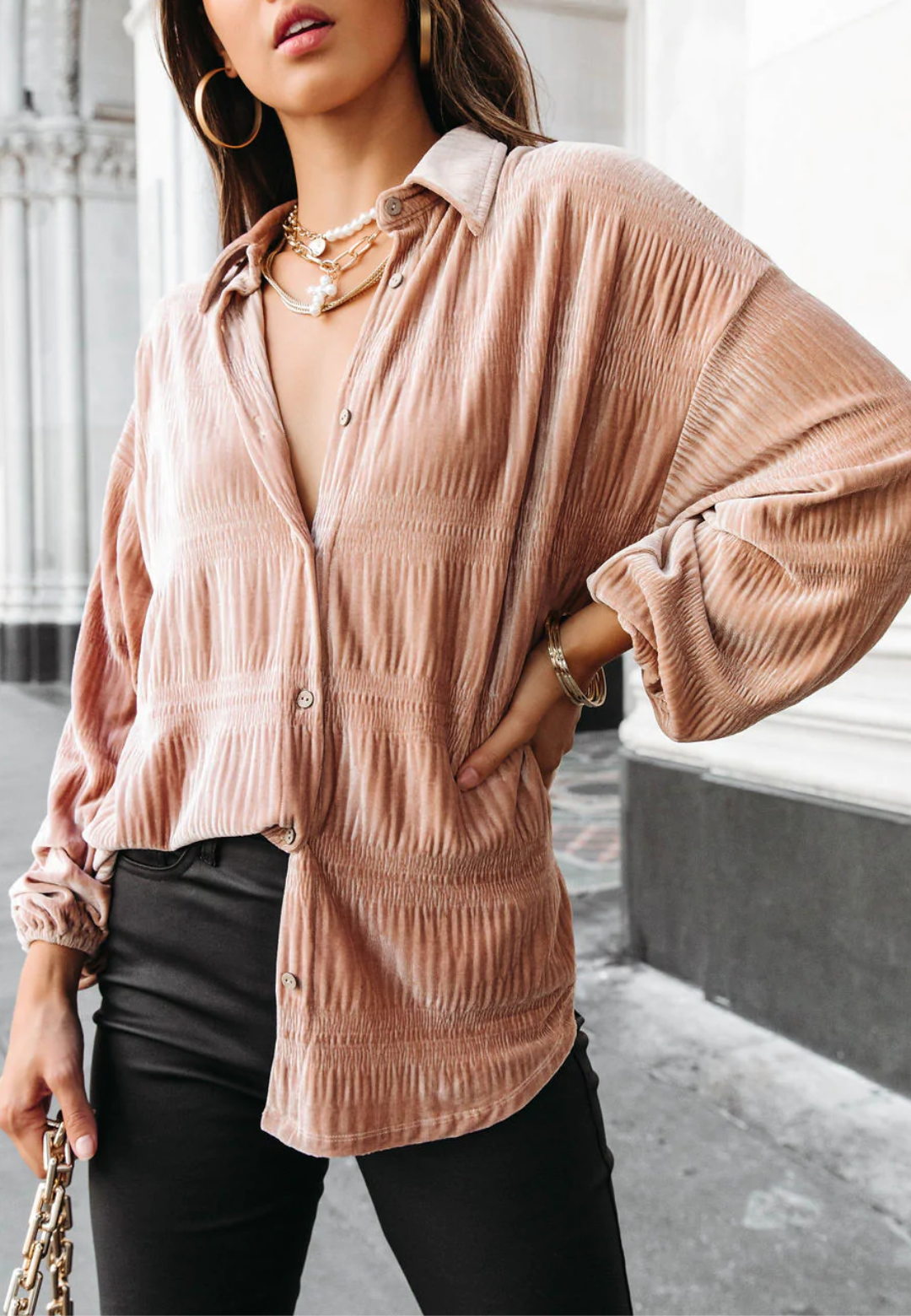 Blusa con botones y mangas globo