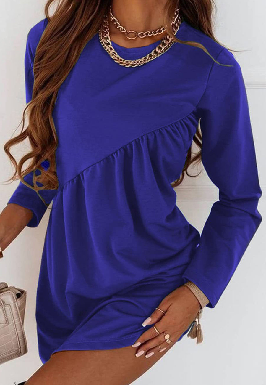 Vestido con diseño plisado y cuello redondo