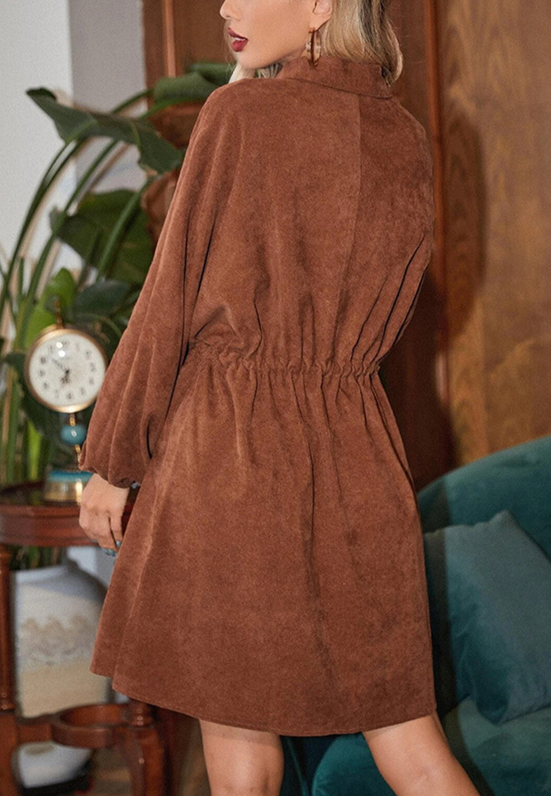 Vestido texturizado con cordón en la cintura