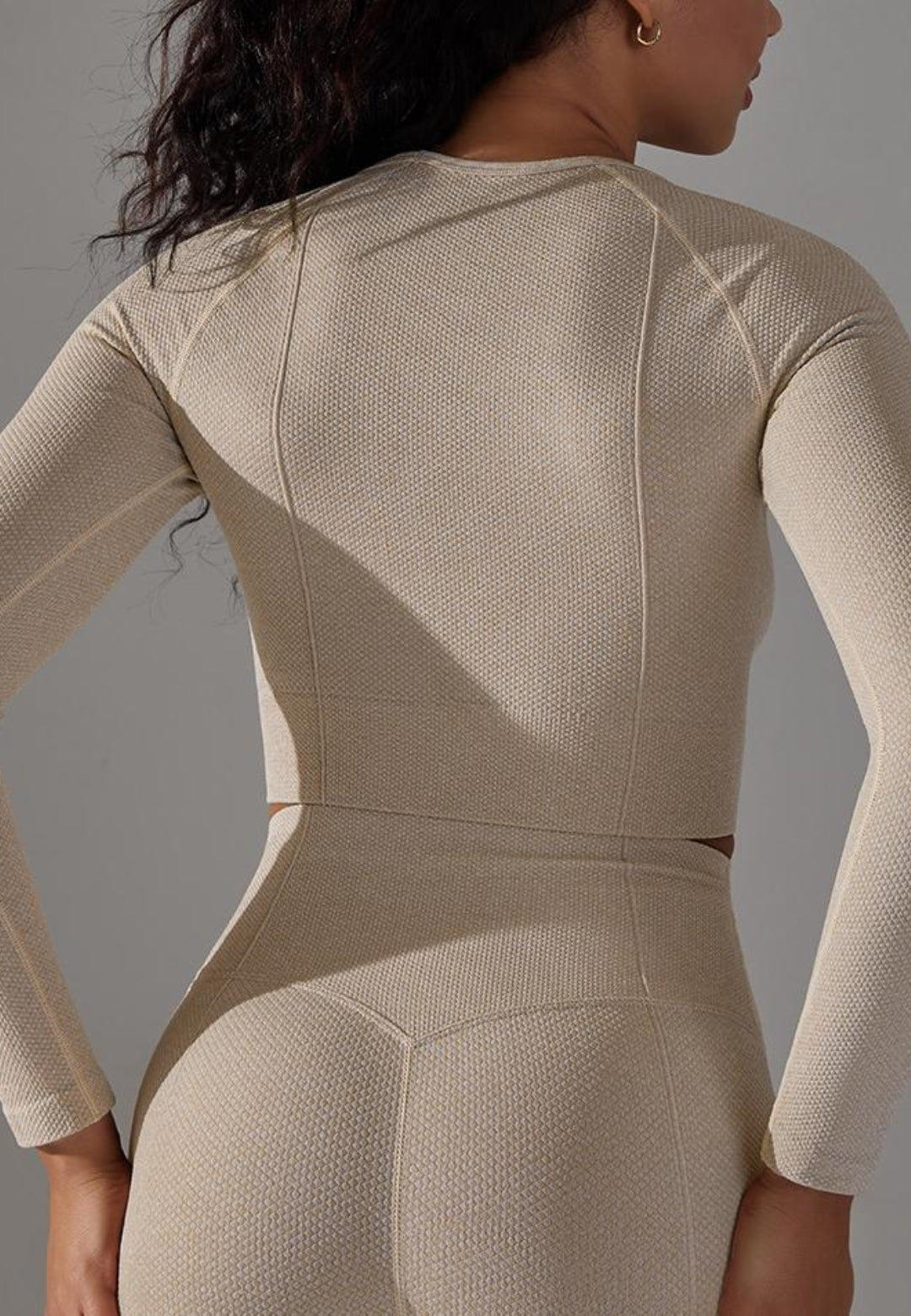 Top deportivo texturizado con escote cuadrado