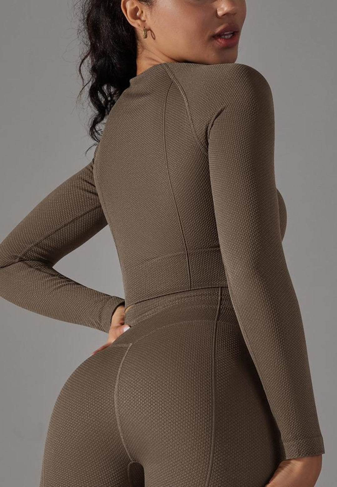 Top deportivo texturizado con escote cuadrado