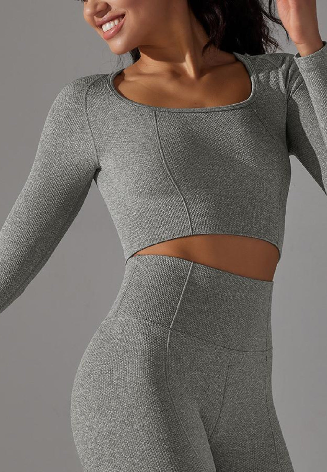 Top deportivo texturizado con escote cuadrado