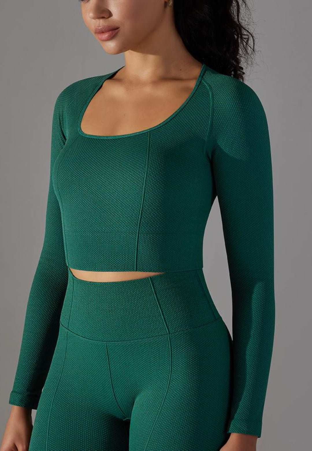 Top deportivo texturizado con escote cuadrado