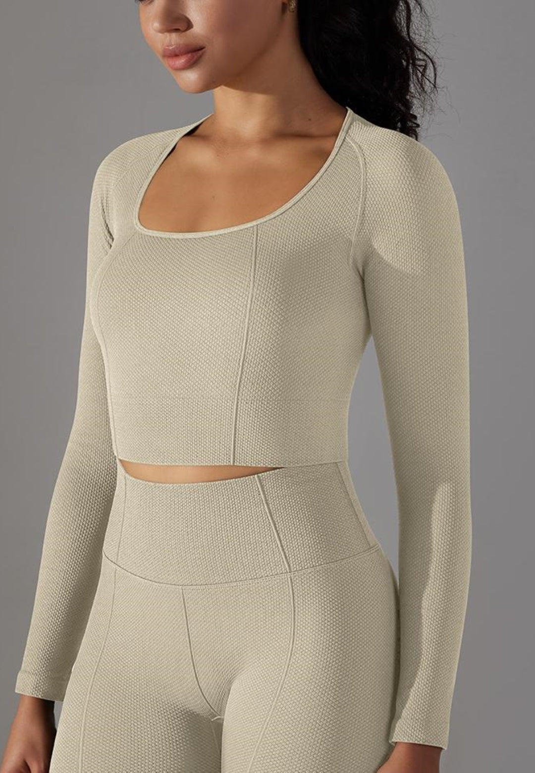 Top deportivo texturizado con escote cuadrado