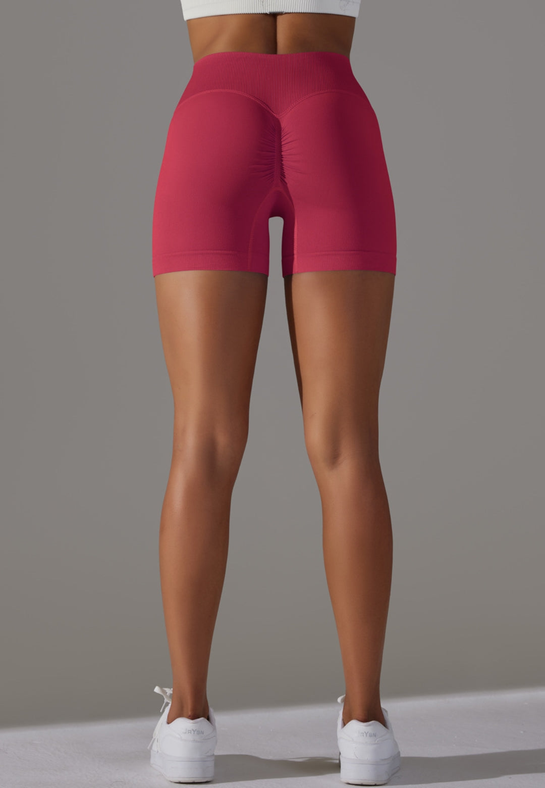 Pantalones cortos con cintura en V y canalé superpuesto