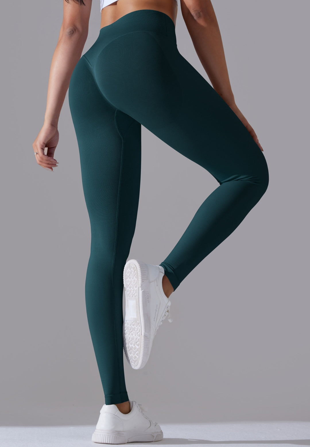Leggings deportivos con cintura en V y canalé
