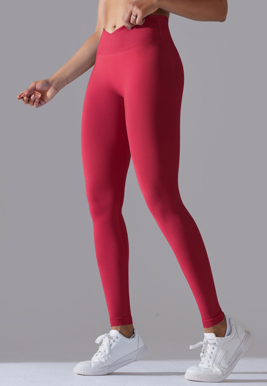 Leggings deportivos con cintura en V y canalé