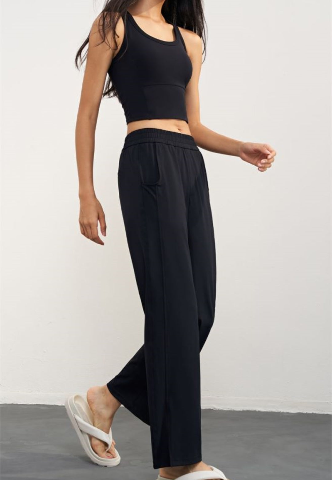 Camiseta deportiva sin mangas con cuello redondo