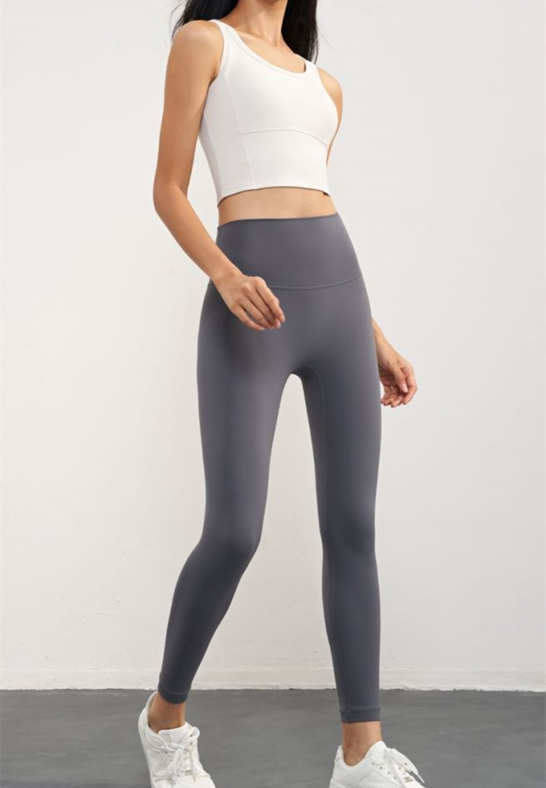 Camiseta deportiva sin mangas con cuello redondo