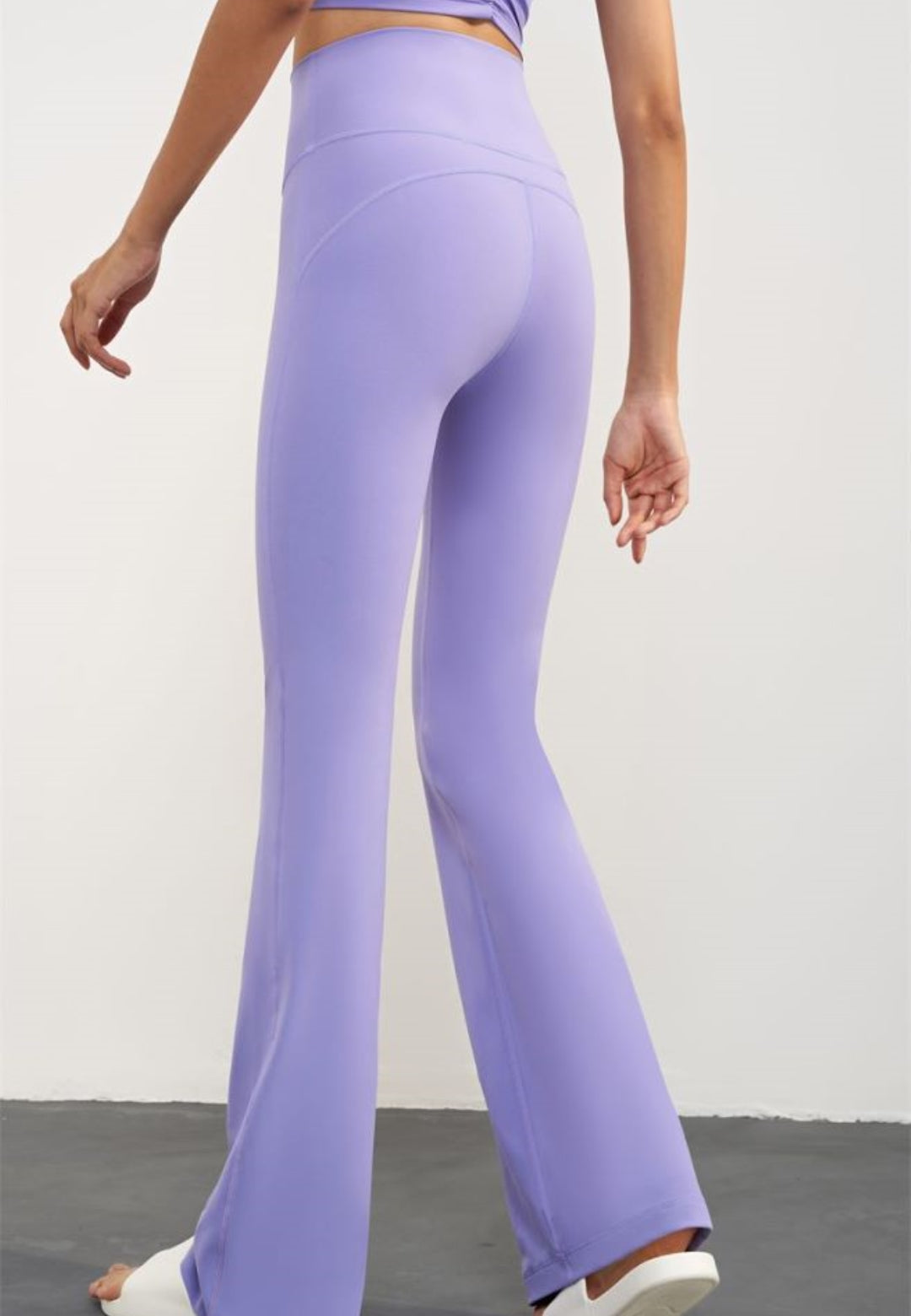 Leggings clásicos acampanados con cintura alta
