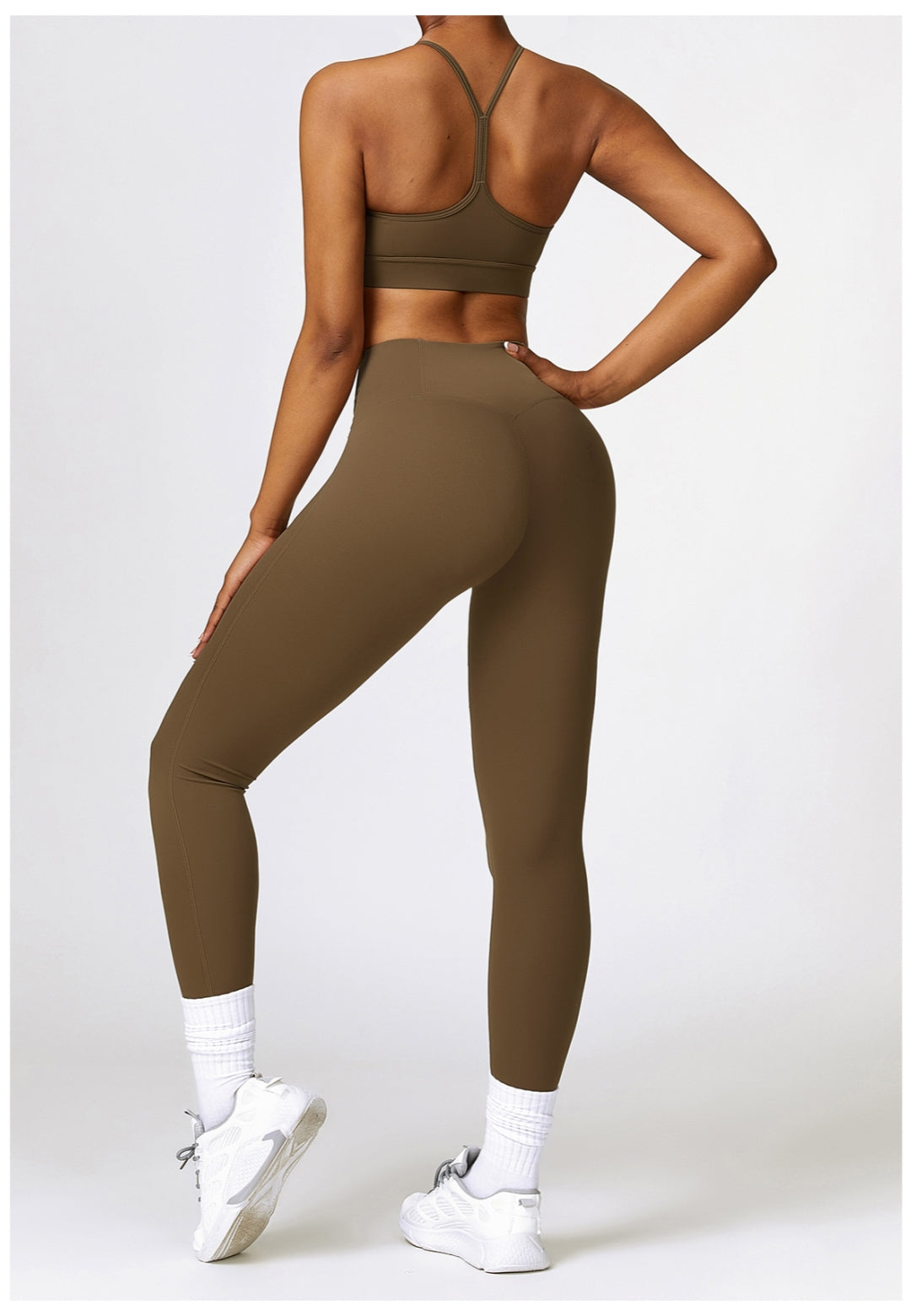 Sujetador deportivo con espalda en Y de color liso