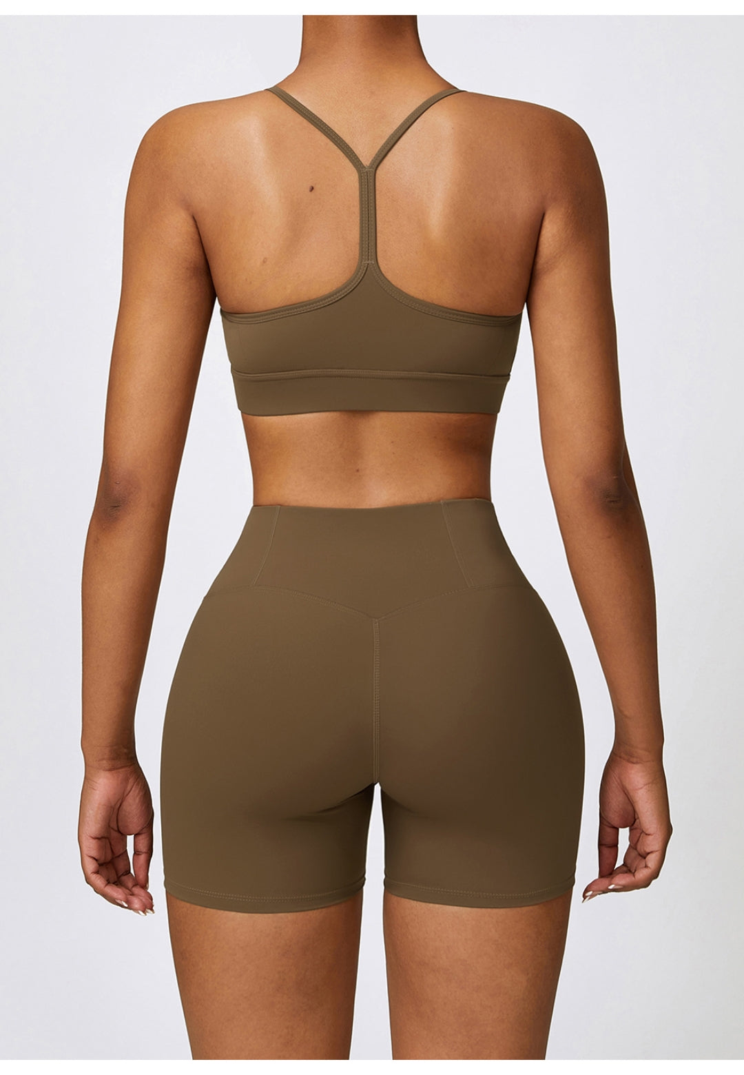 Sujetador deportivo con espalda en Y de color liso