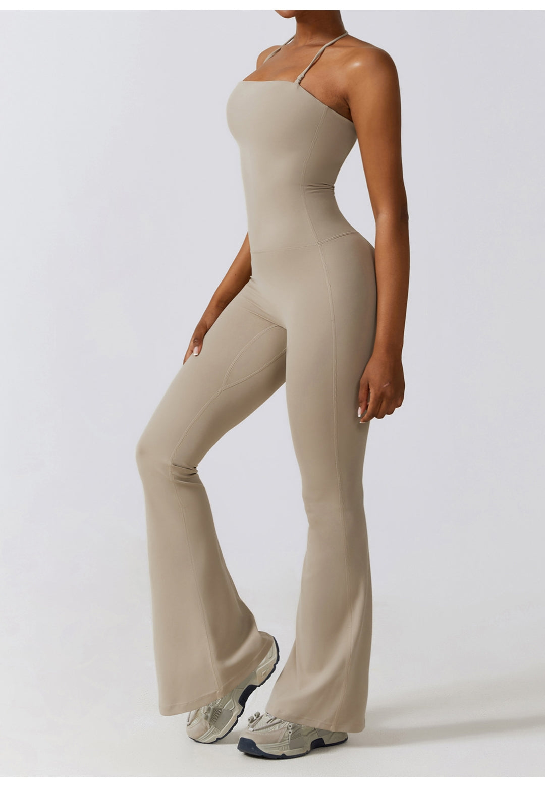 Leggings acampanados con cintura alta y fruncidos