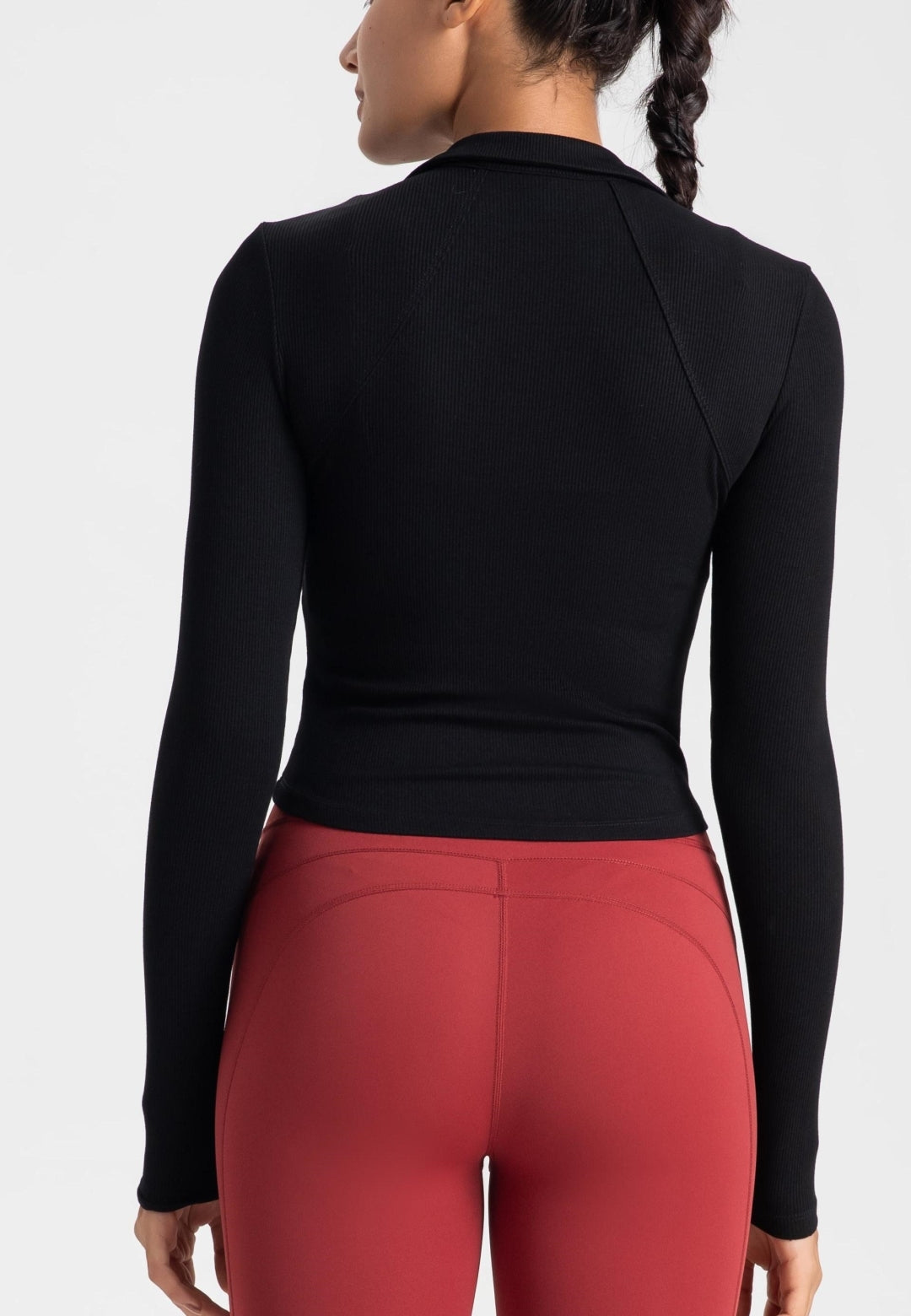 Chaqueta deportiva con cuello y dobladillo curvo