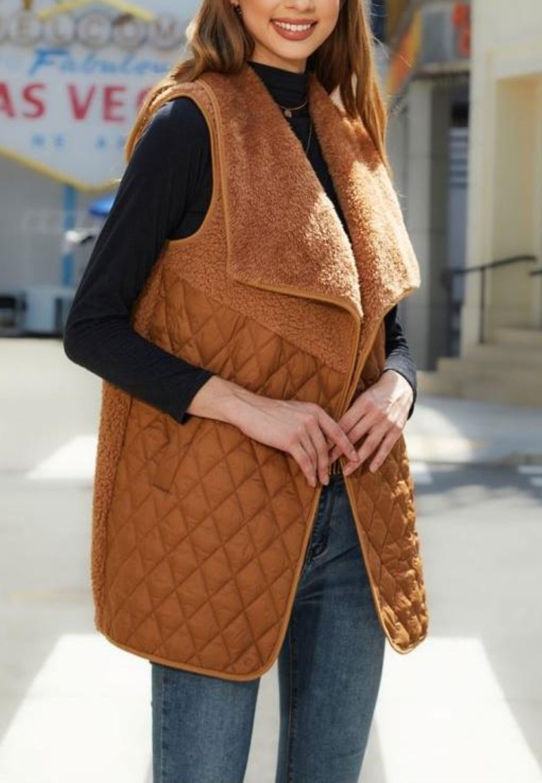 Chaleco acolchado con cuello de peluche