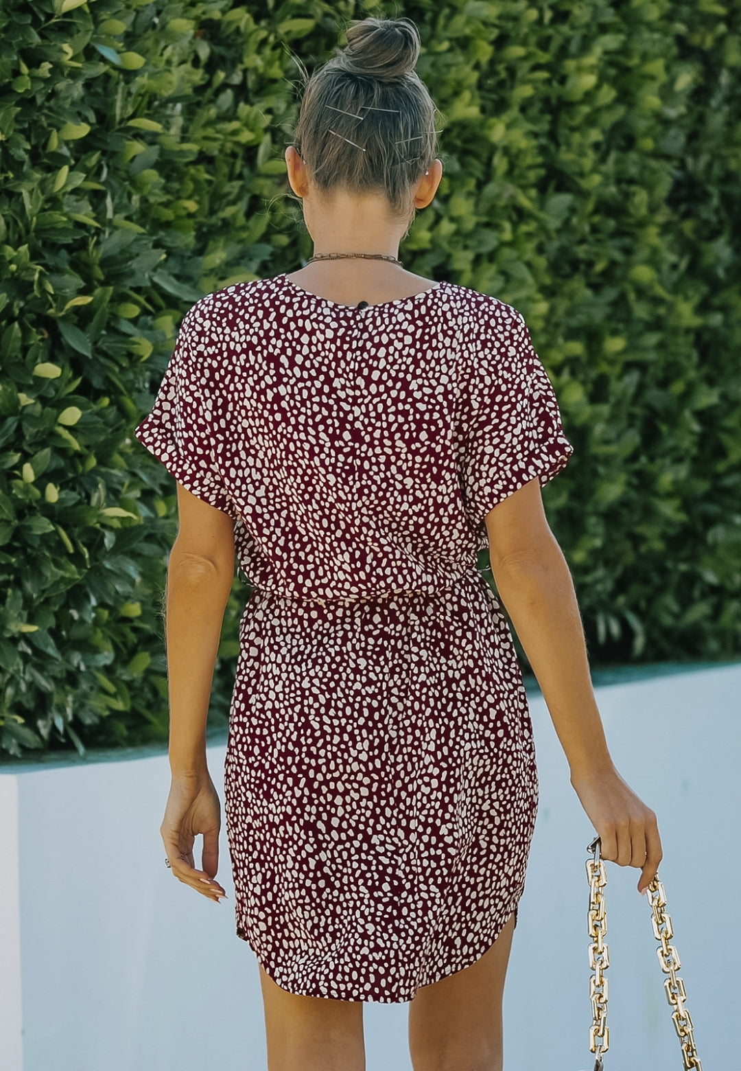 Vestido de cintura fruncida con estampado de guepardo