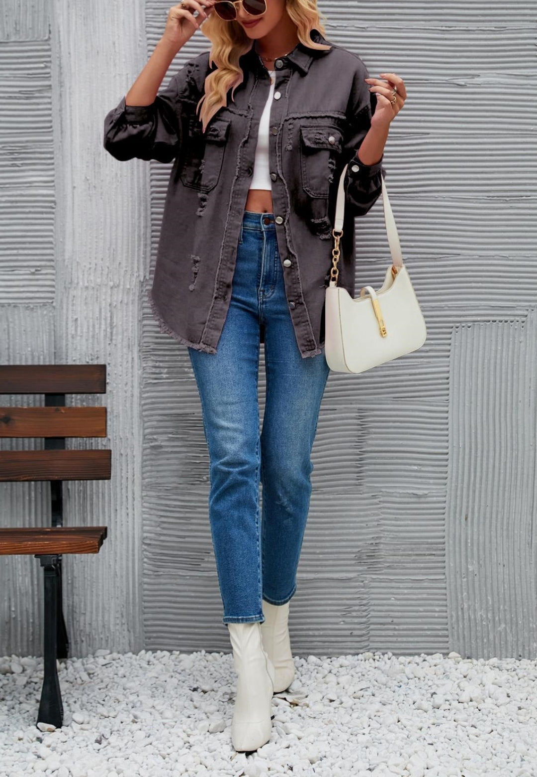 Chaqueta desgastada de color liso