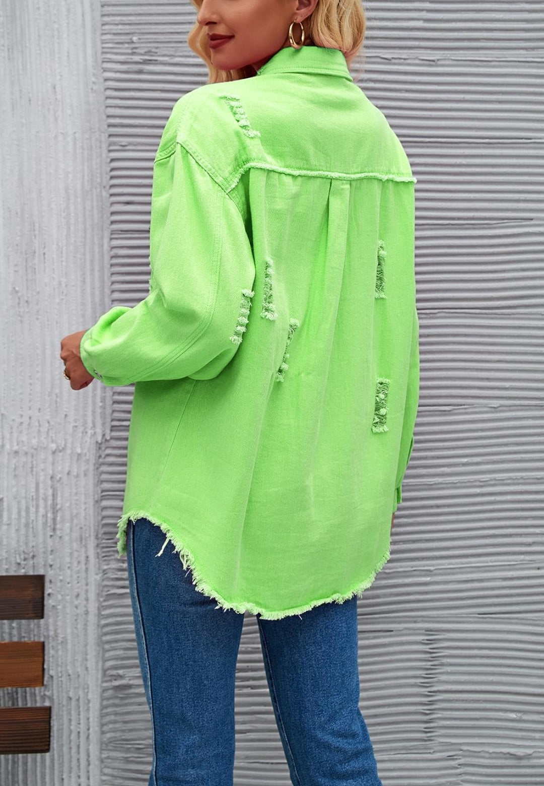 Chaqueta desgastada de color liso