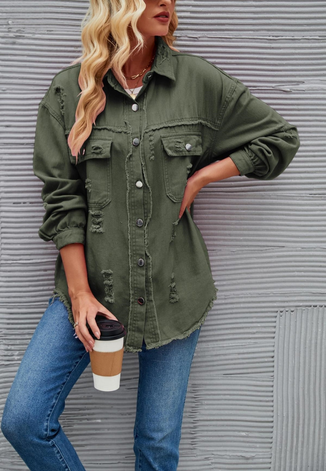 Chaqueta desgastada de color liso