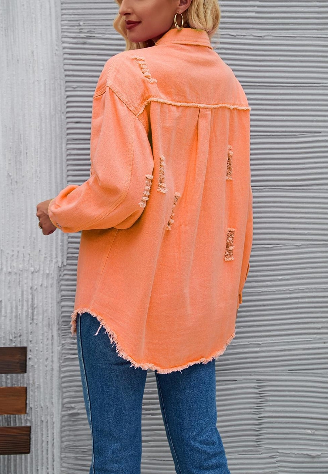 Chaqueta desgastada de color liso