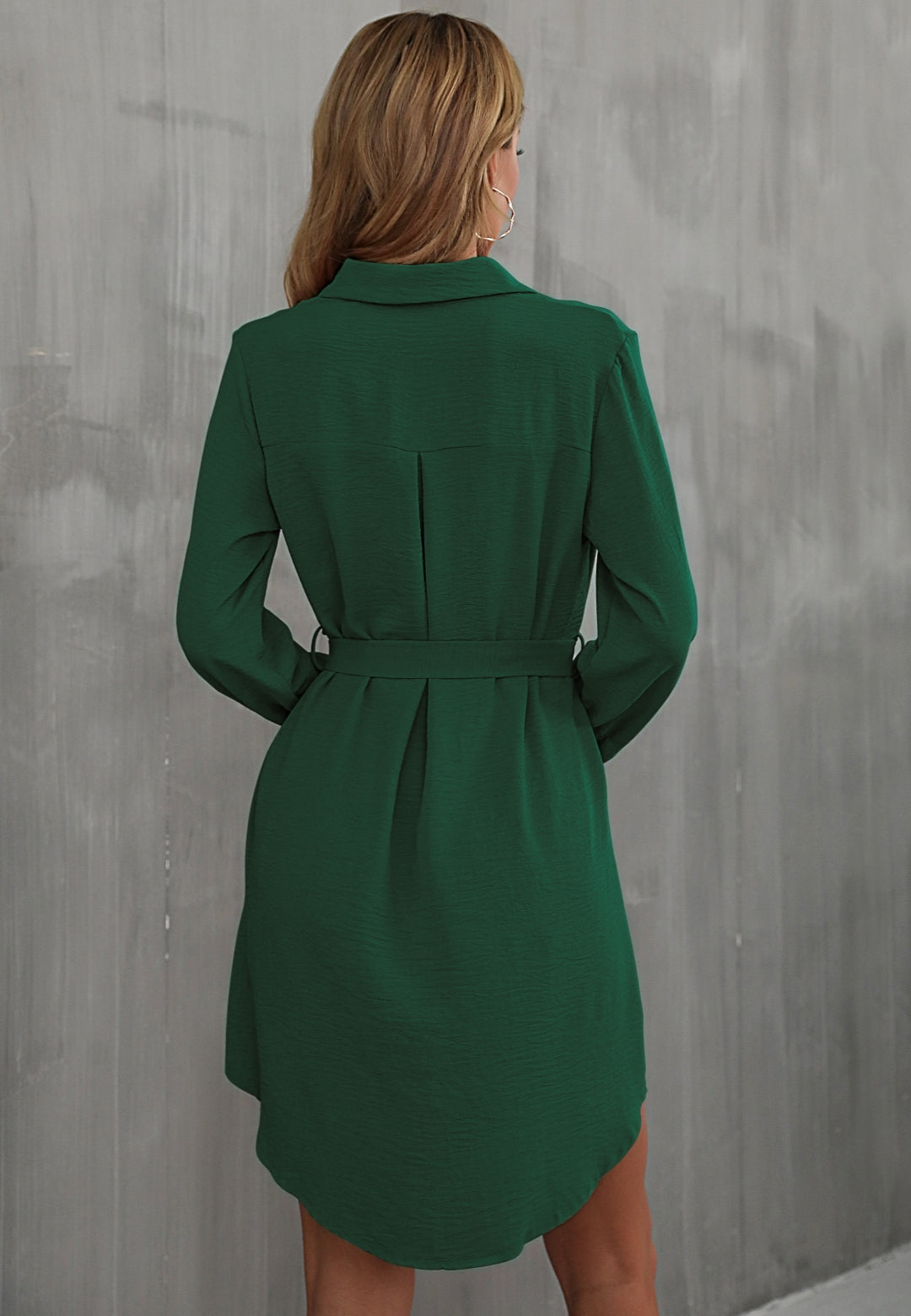 Vestido camisero con botones y cuello liso