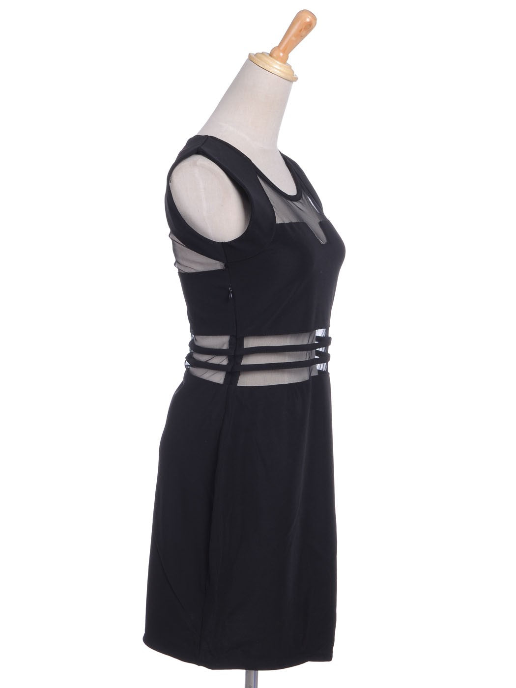 Vestido negro con escote geométrico, mangas cortas y paneles transparentes, talle S/M