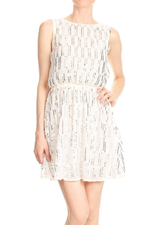 Vestido de corte A con escote barco y lentejuelas en la espalda