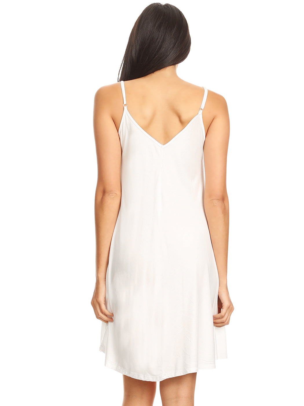 Vestido fluido con tirantes finos ajustables