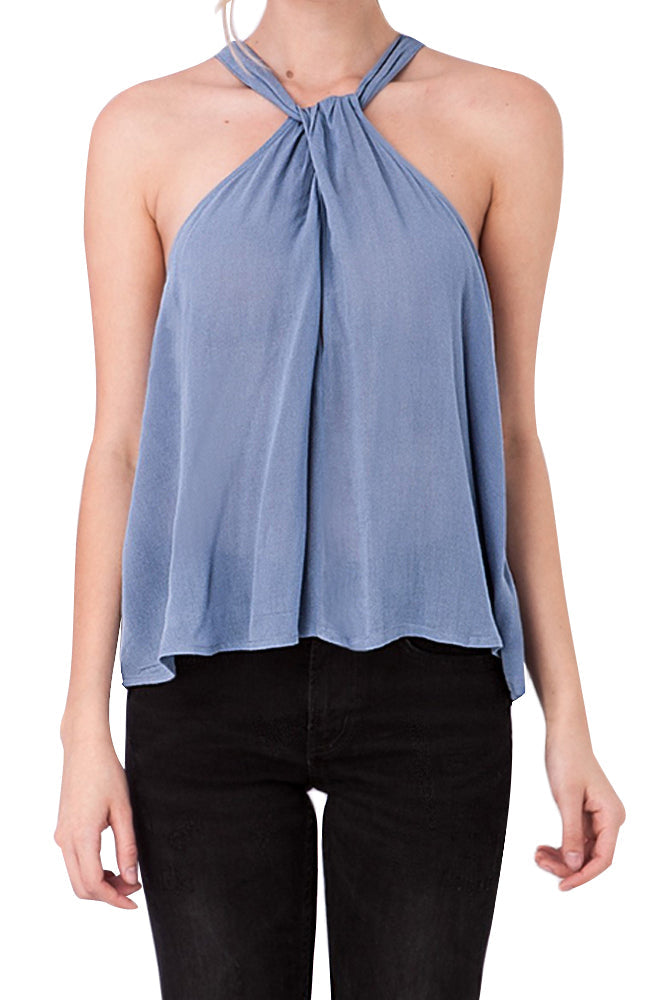 Top sin mangas con cuello halter, giro y hebilla