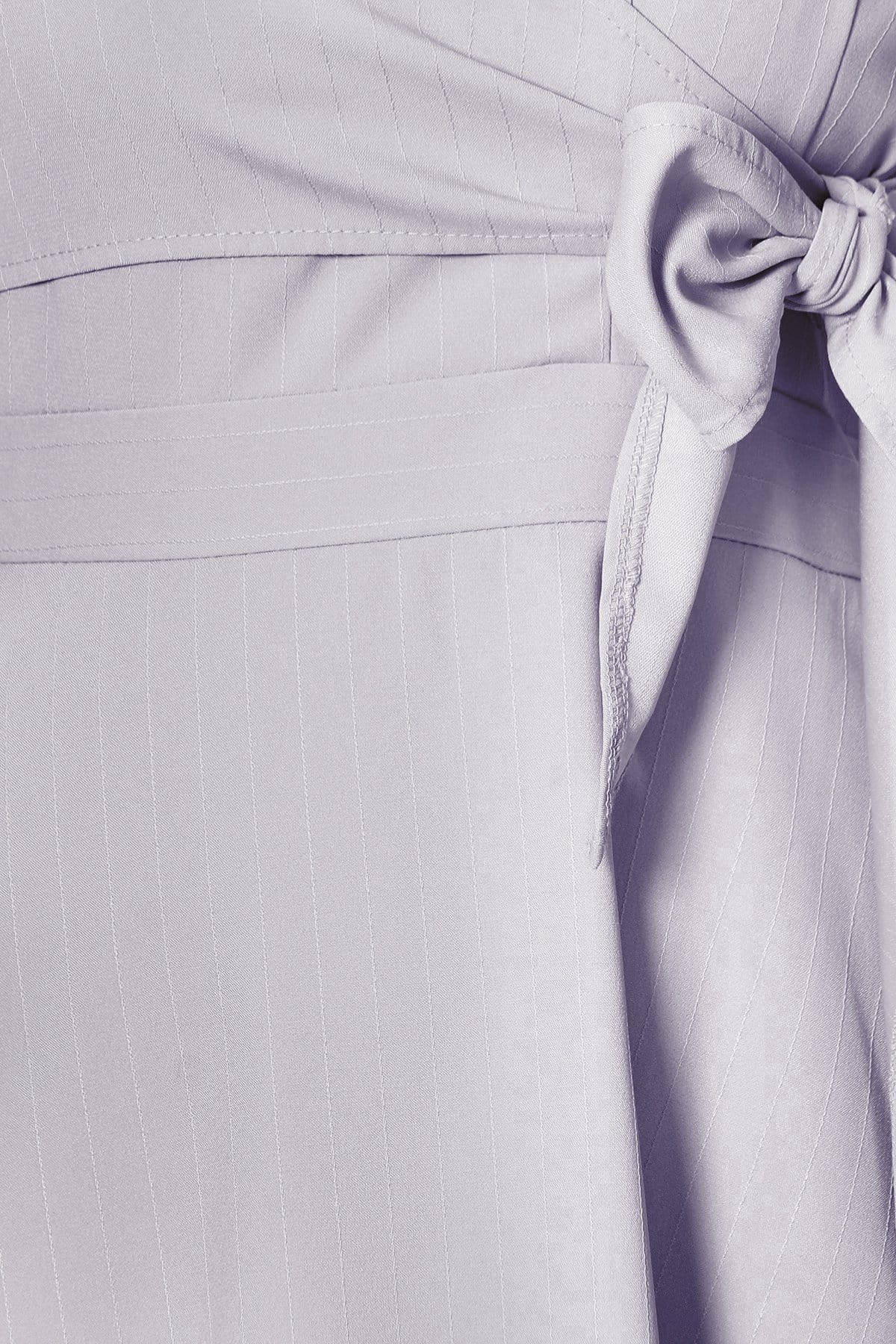 Vestido de fiesta con tirantes finos